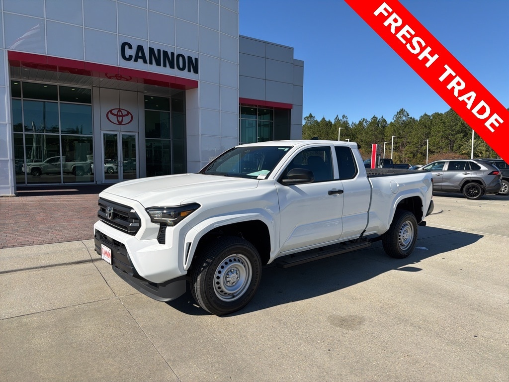 2025 Toyota Tacoma SR's photo