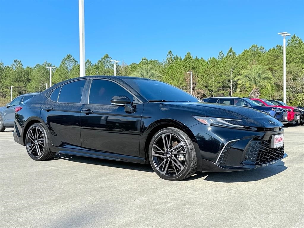 2025 Toyota Camry XSE photo 4