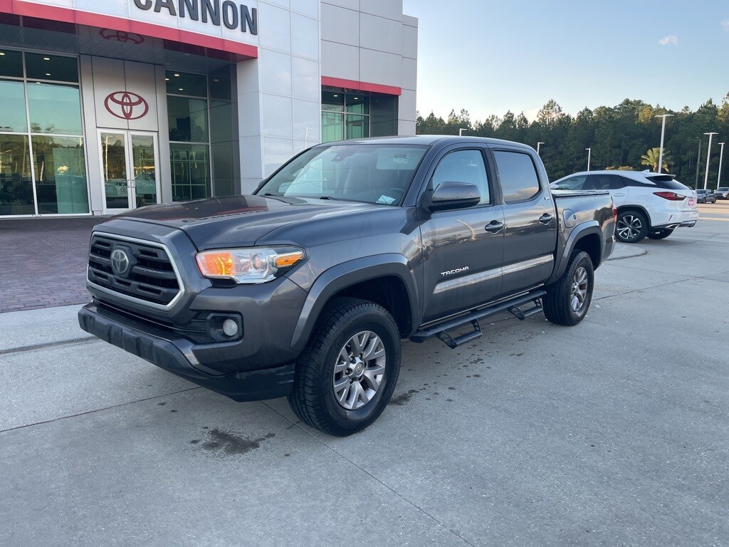 2019 Toyota Tacoma SR5 photo 2