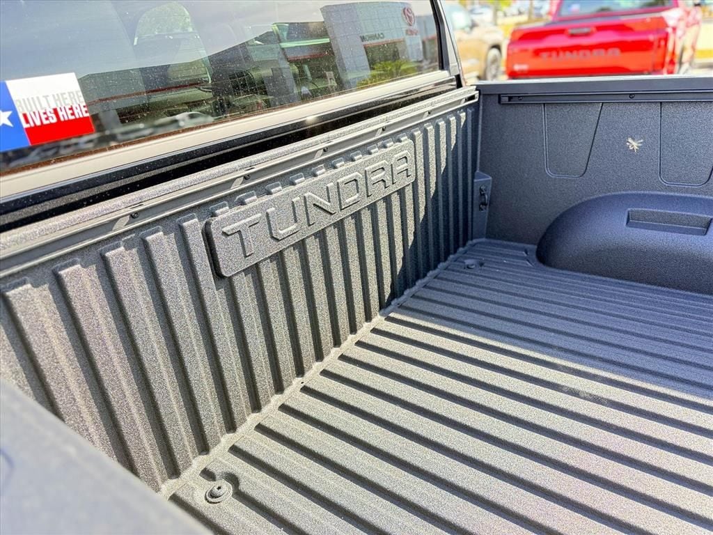 2026 Toyota Tundra Limited - Photo 11