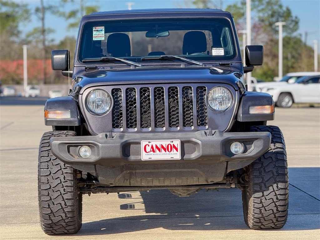 Used 2021 Jeep Gladiator Sport Truck