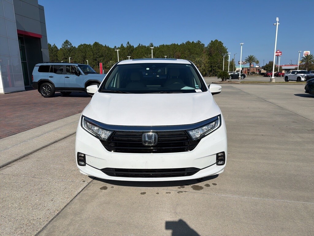 2023 Honda Odyssey Elite photo 2