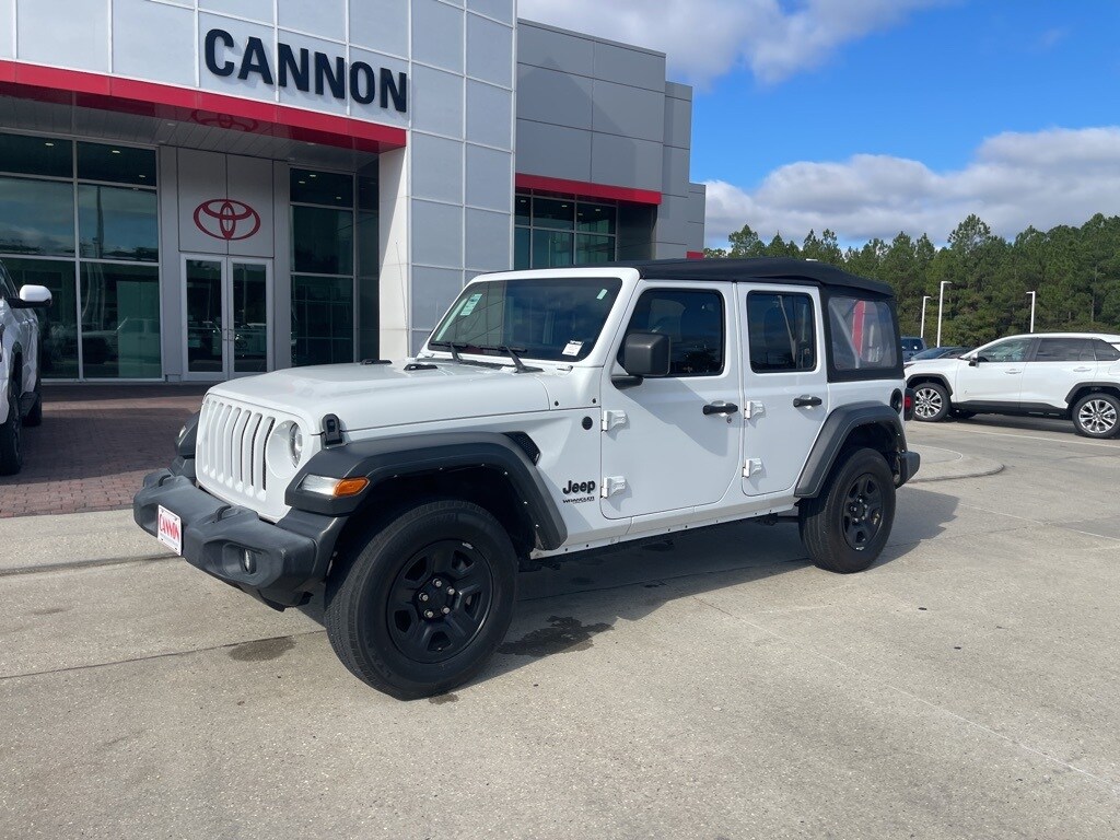 2022 Jeep Wrangler Unlimited Sport photo 2