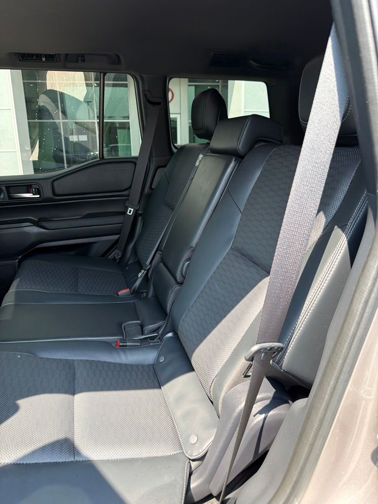 2024 Toyota Land Cruiser First Edition - Photo 10
