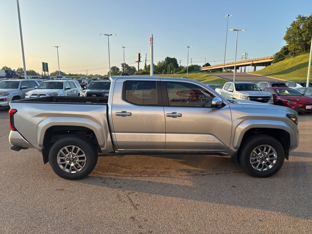 2024 Toyota Tacoma Limited 4x4 photo 4