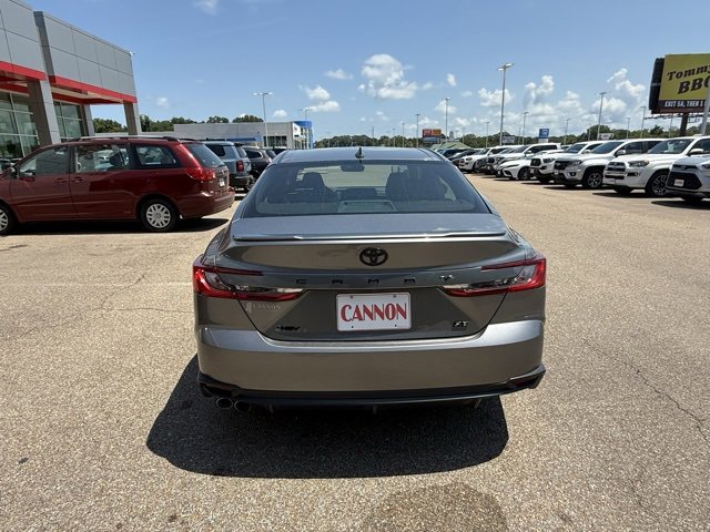 2025 Toyota Camry photo 4