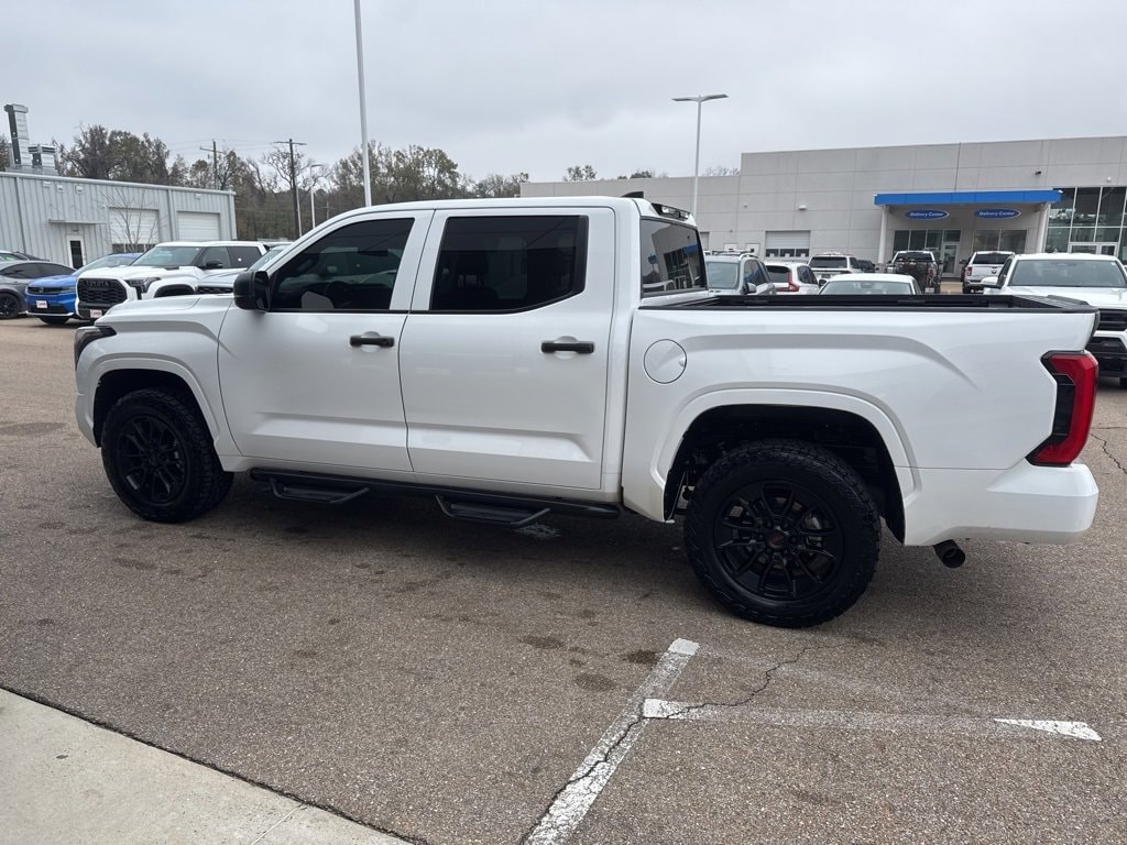 2024 Toyota Tundra SR's photo