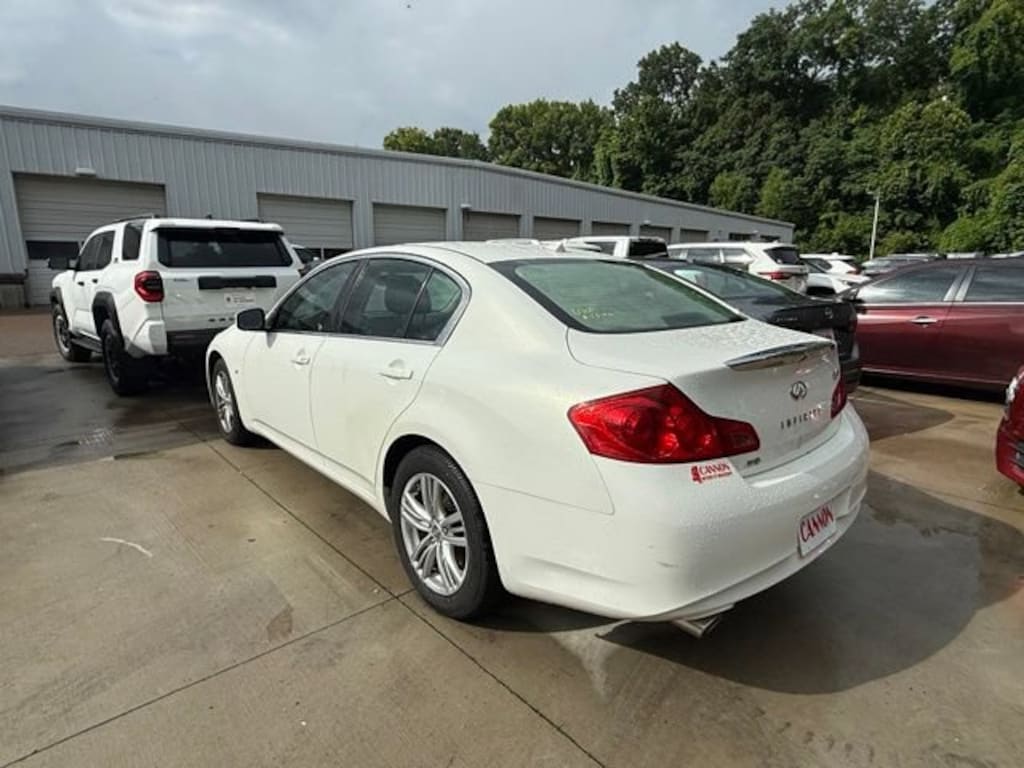 Used 2015 INFINITI Q40 Sedan