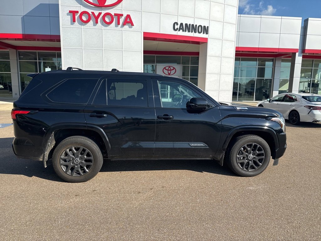 2024 Toyota Sequoia Platinum photo 2