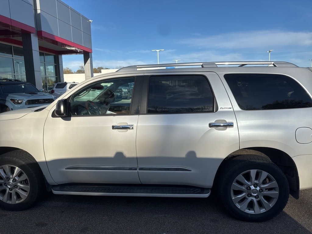 Used 2018 Toyota Sequoia Platinum Platinum RWD
