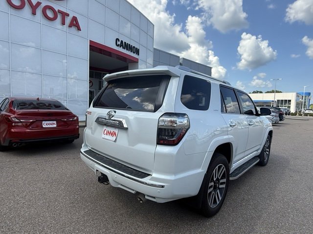 2024 Toyota 4Runner Limited photo 3