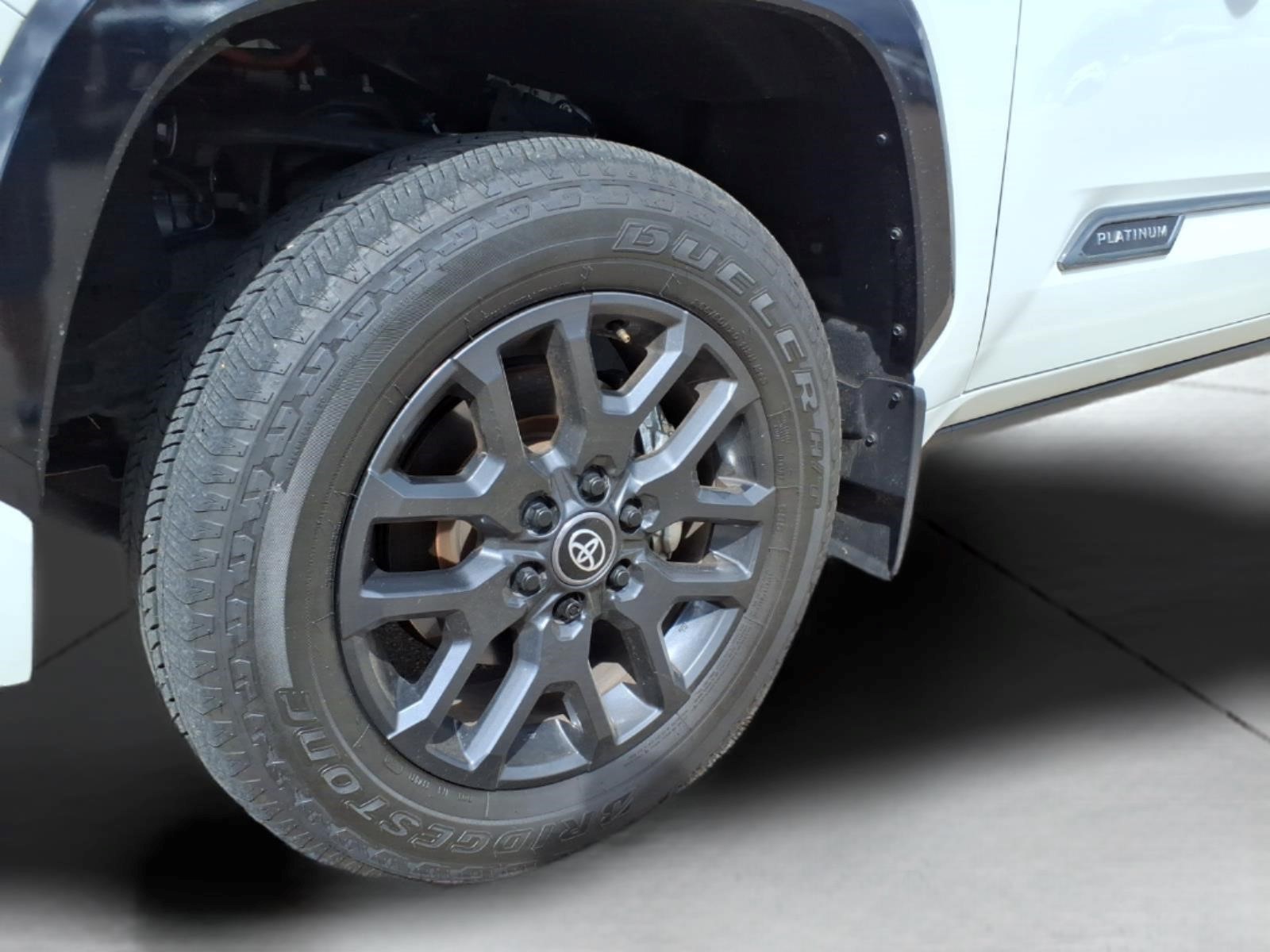 2025 Toyota Tundra Platinum - Photo 22