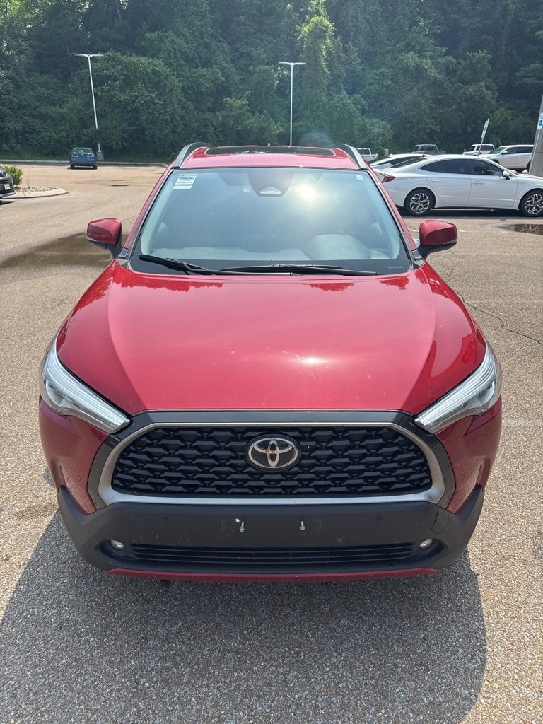 Used 2023 Toyota Corolla Cross XLE with VIN 7MUDAAAGXPV067024 for sale in Vicksburg, MS