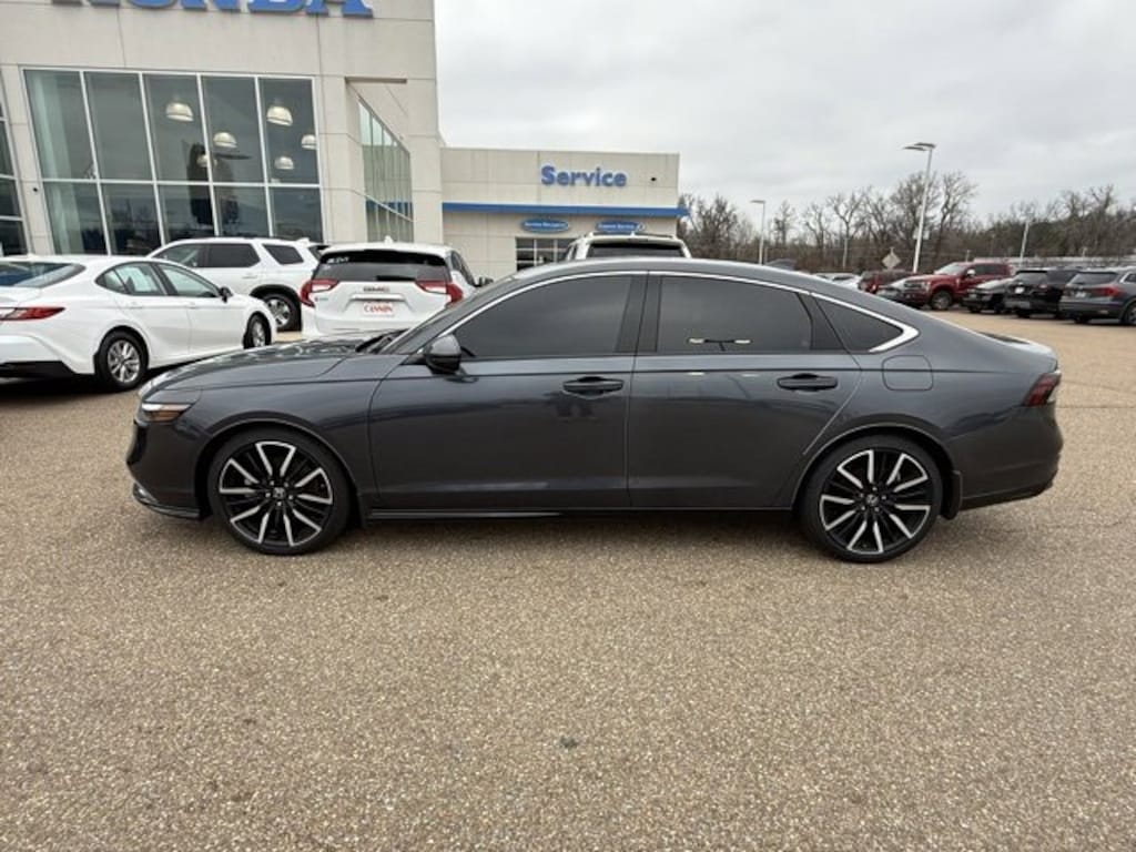 Used 2023 Honda Accord Sedan EX