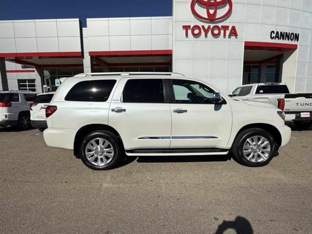 Used 2018 Toyota Sequoia Platinum Platinum RWD
