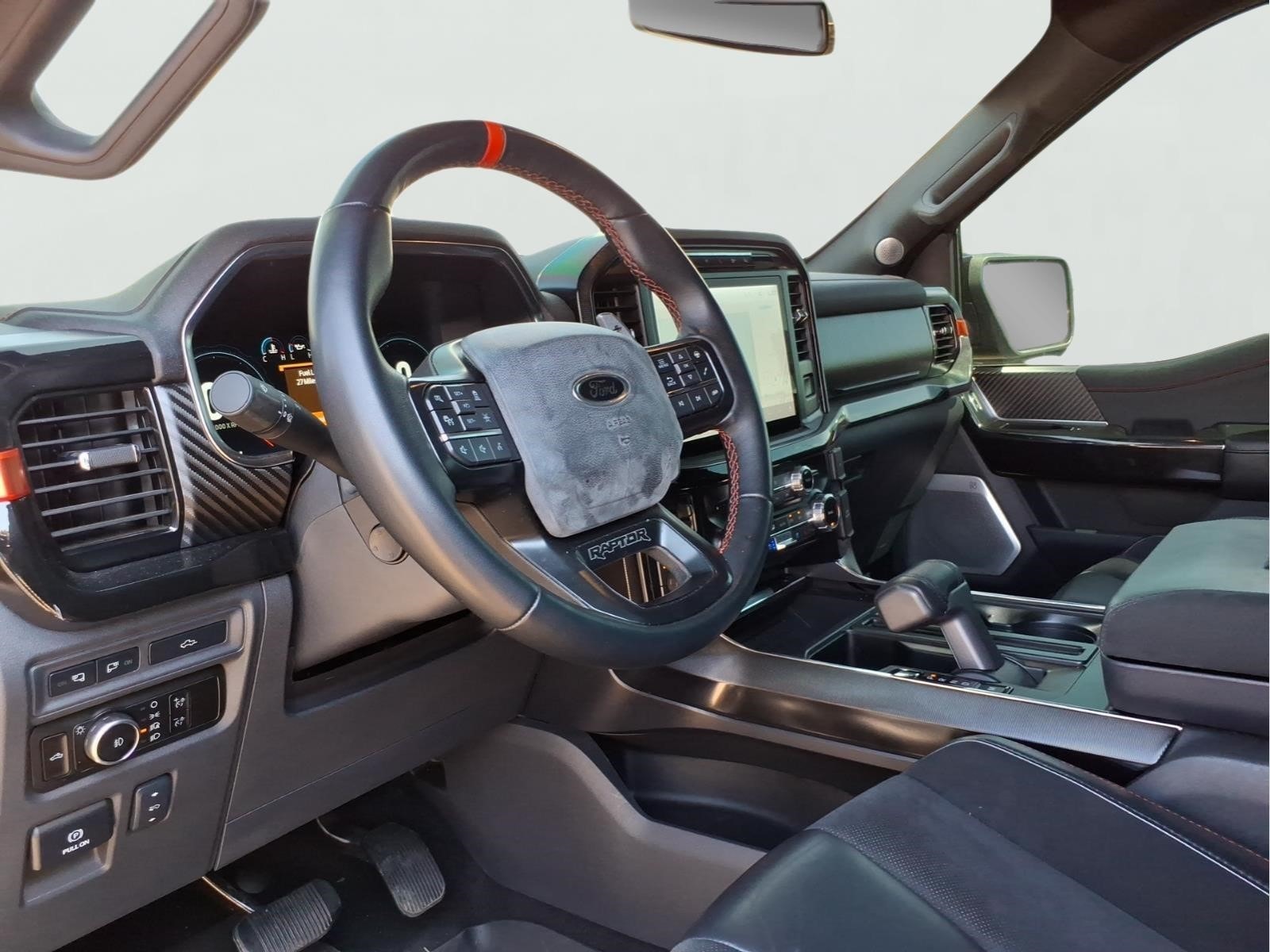 2023 Ford F-150 Raptor - Photo 18