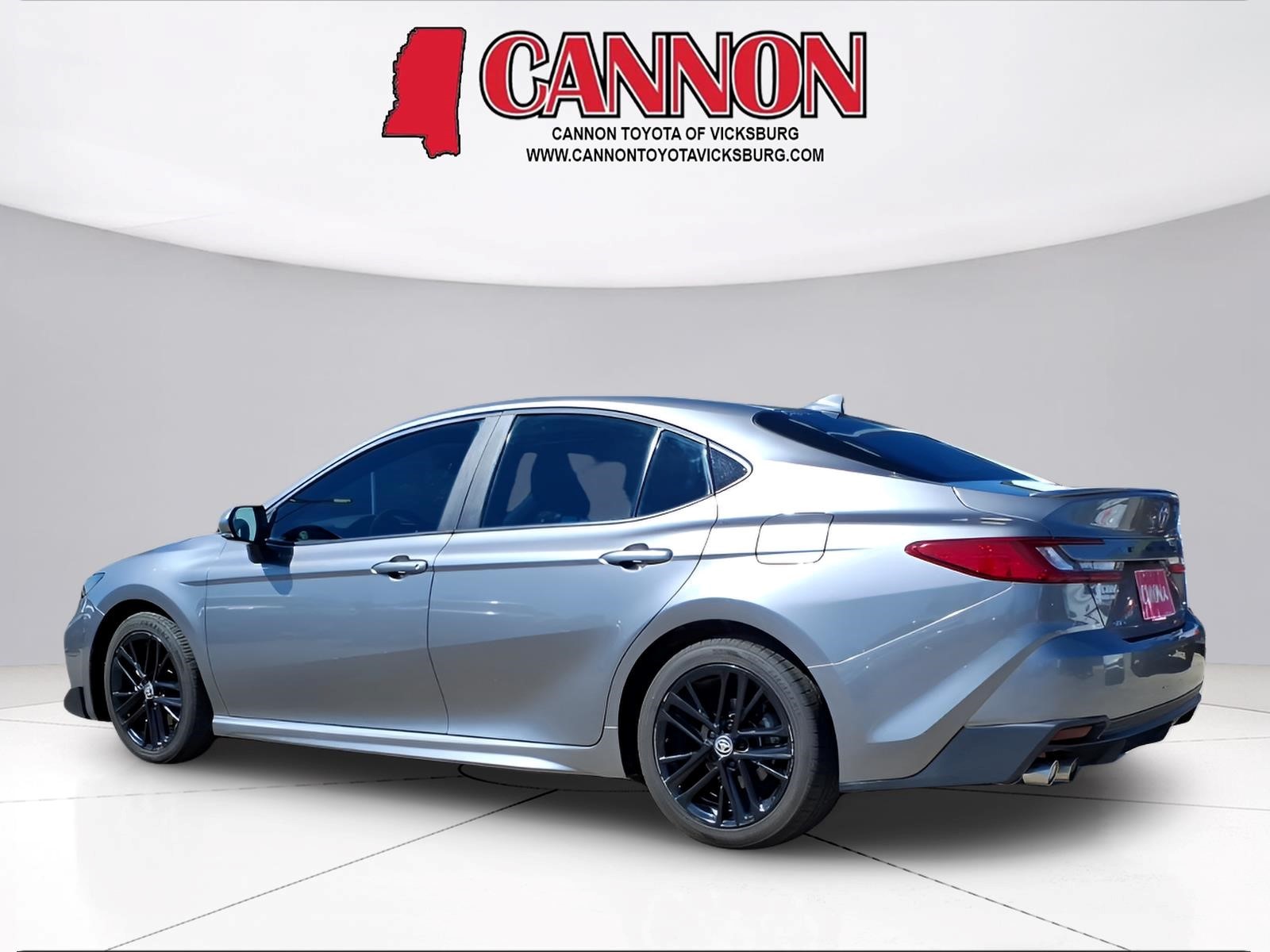 Used 2025 Toyota Camry SE SE