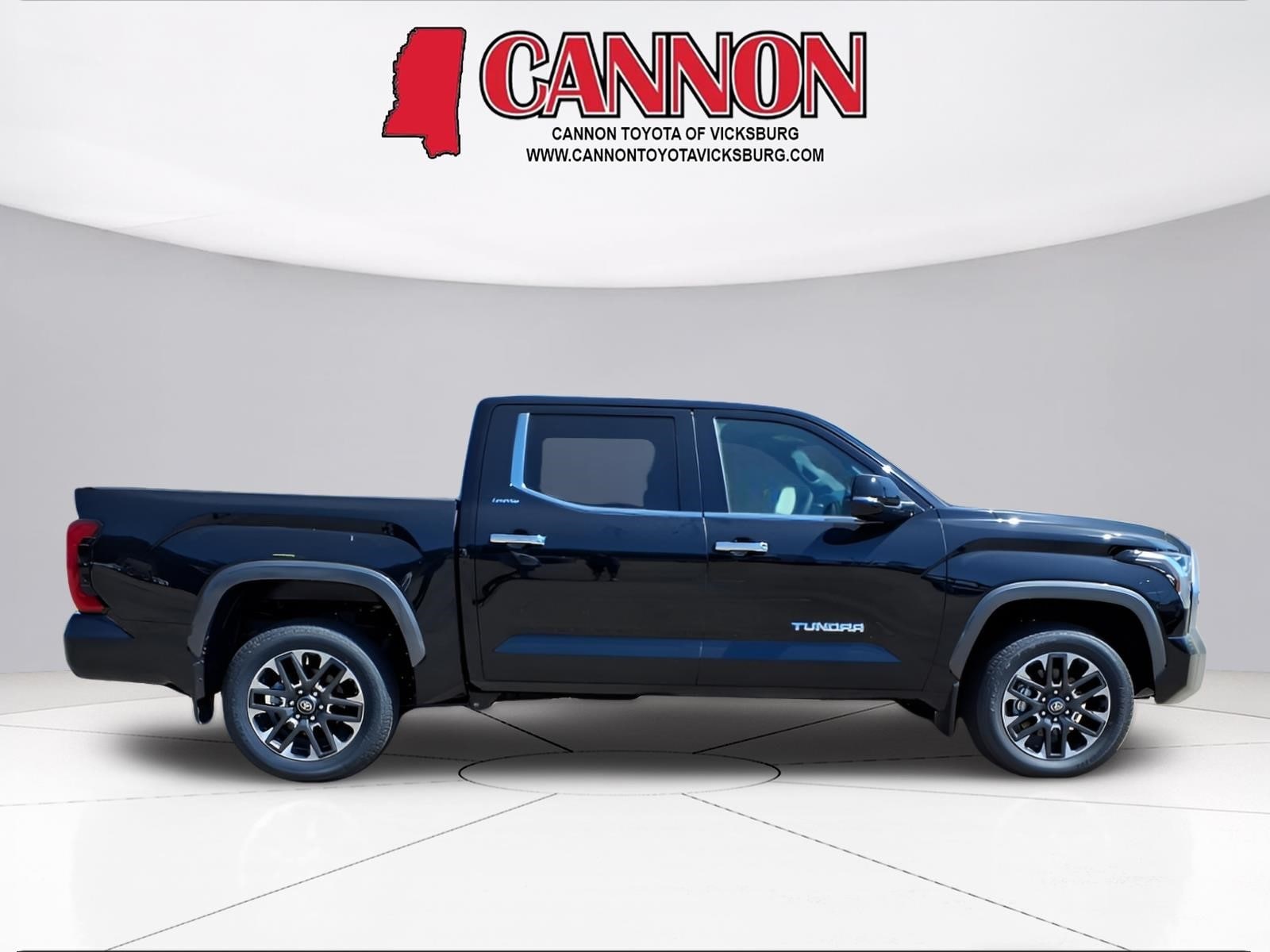 2026 Toyota Tundra Limited - Photo 6