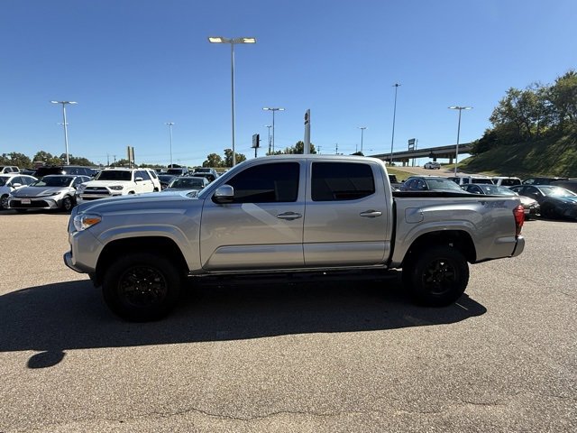 2023 Toyota Tacoma TRD Off-Road photo 4