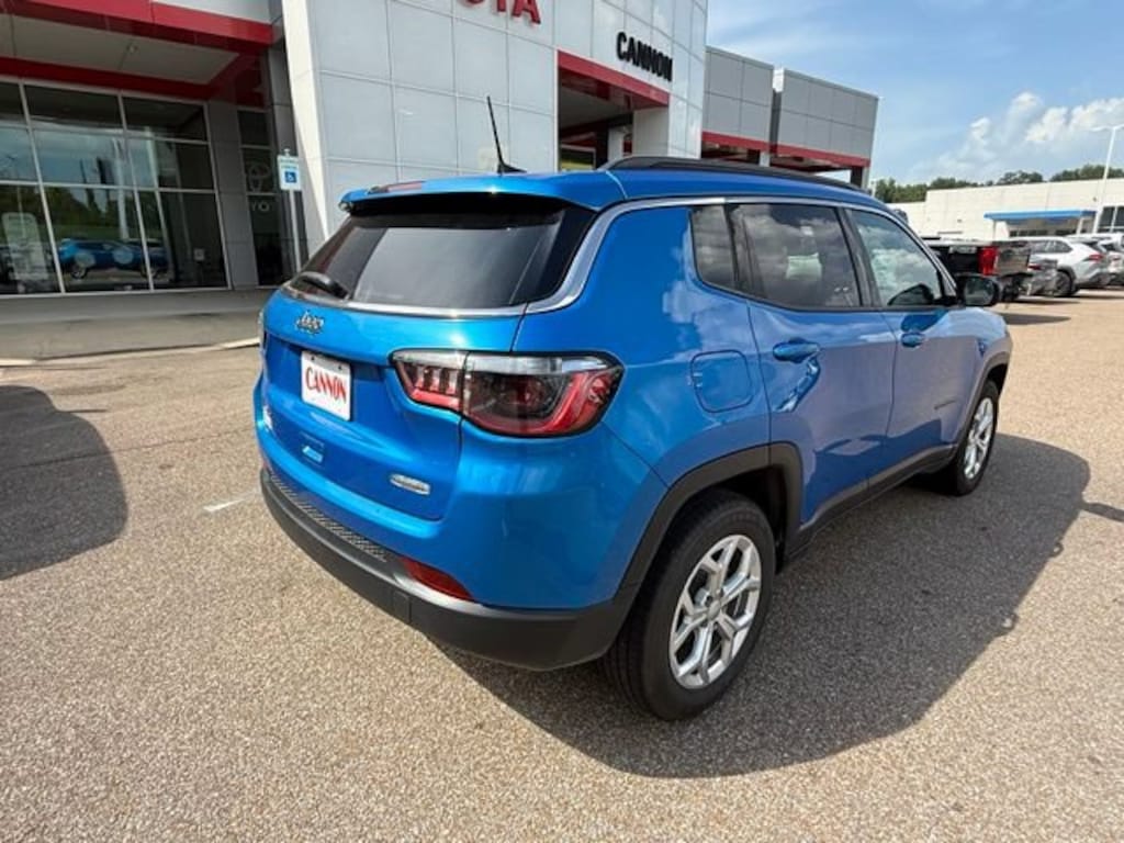Used 2024 Jeep Compass Latitude Latitude 4x4