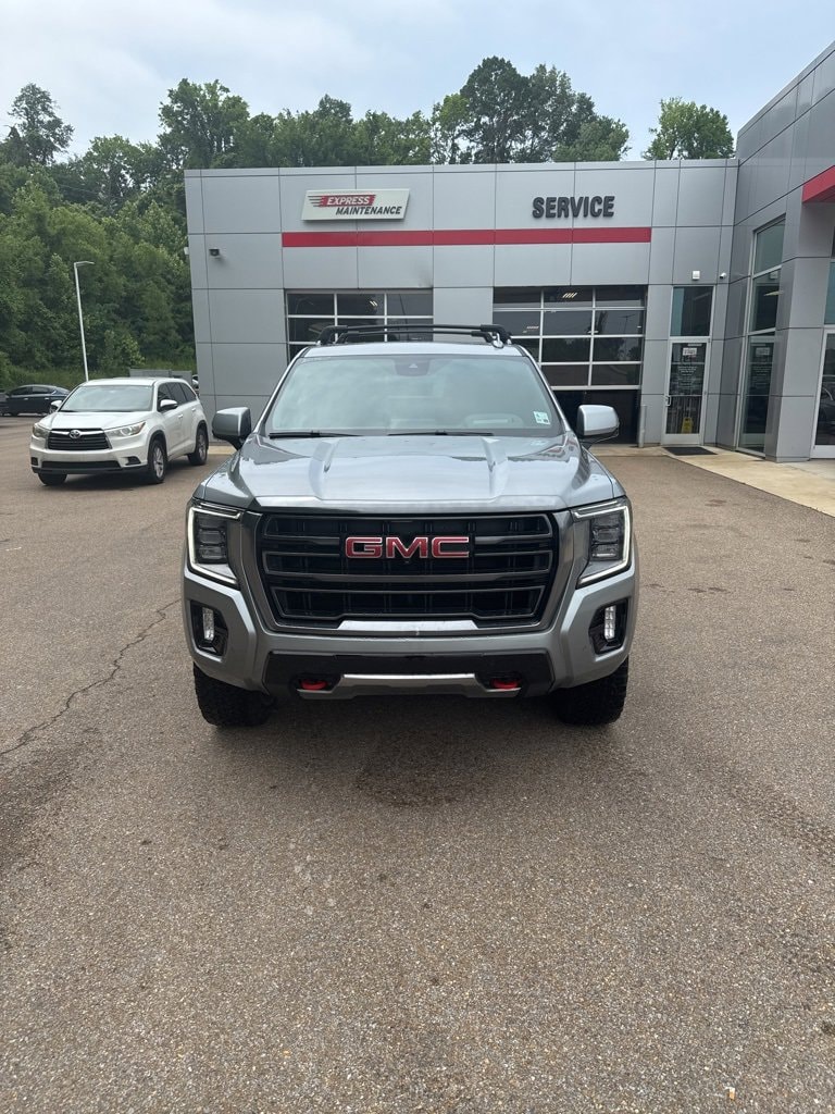 Used 2024 GMC Yukon XL AT4 with VIN 1GKS2HKLXRR207517 for sale in Vicksburg, MS