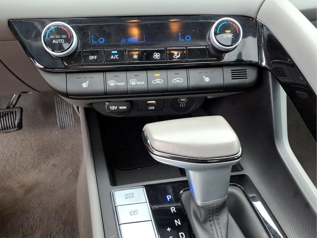 2025 Hyundai Elantra SEL - Photo 22