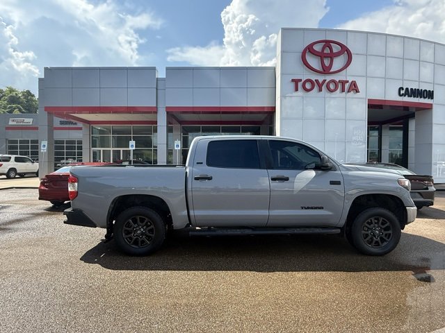 2021 Toyota Tundra SR5 CrewMax photo 3
