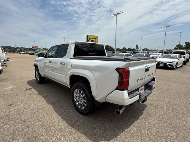 2024 Toyota Tacoma Limited 4x4 photo 3