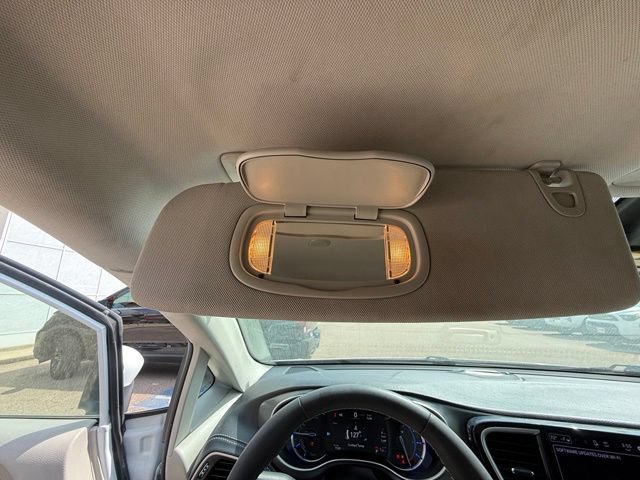 2023 Chrysler Pacifica Hybrid Touring L - Photo 28