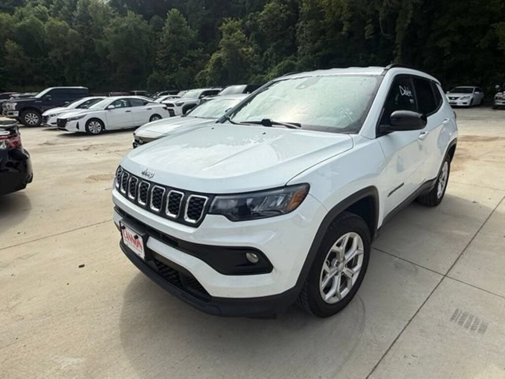Used 2024 Jeep Compass Latitude Latitude 4x4