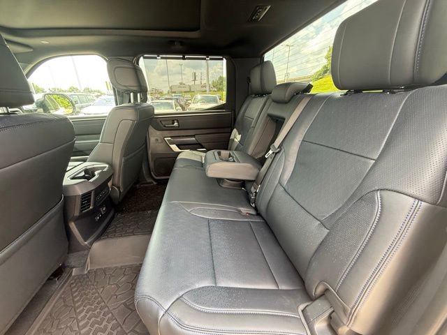 2025 Toyota Tundra Platinum - Photo 31