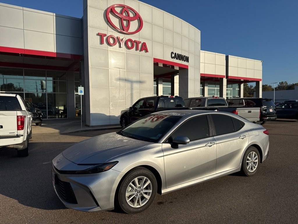 Used 2025 Toyota Camry LE LE