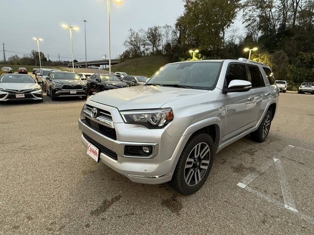2021 Toyota 4Runner Limited's photo