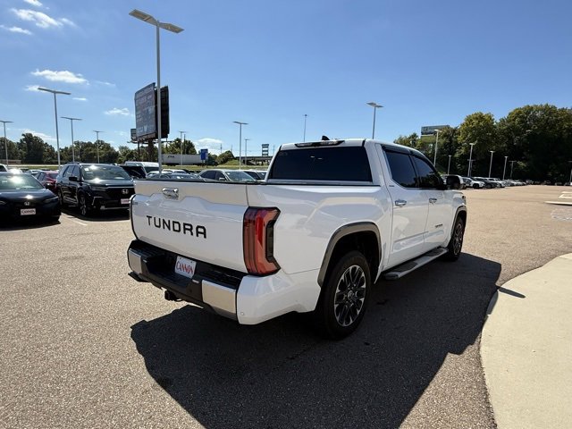 2023 Toyota Tundra Limited CrewMax photo 2