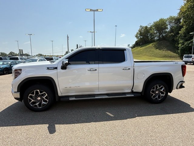 2022 Gmc Sierra 1500 SLT photo 2
