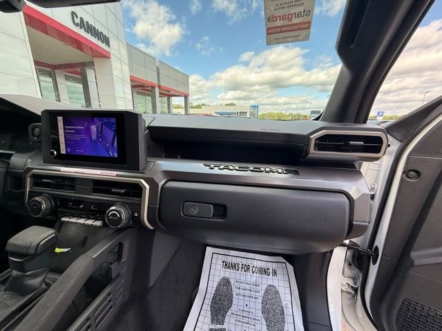 2024 Toyota Tacoma SR5 - Photo 40