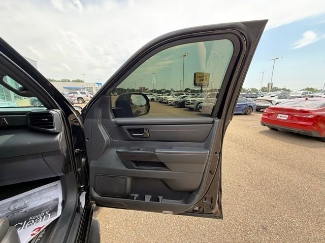 2024 Toyota Sequoia TRD Pro - Photo 38