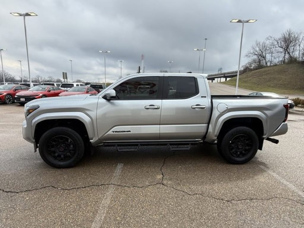 Used 2024 Toyota Tacoma 4WD
