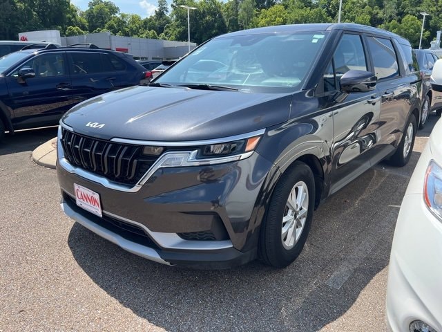 Used 2022 Kia Carnival LX Seat Pkg with VIN KNDNB4H34N6109684 for sale in Vicksburg, MS