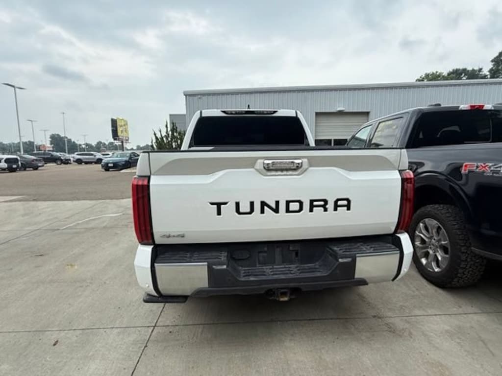 Used 2025 Toyota Tundra 4WD Limited Limited CrewMax 5.5 Bed