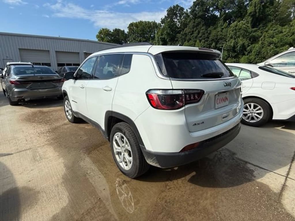 Used 2024 Jeep Compass Latitude Latitude 4x4