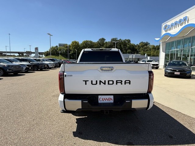 2023 Toyota Tundra Limited CrewMax photo 3