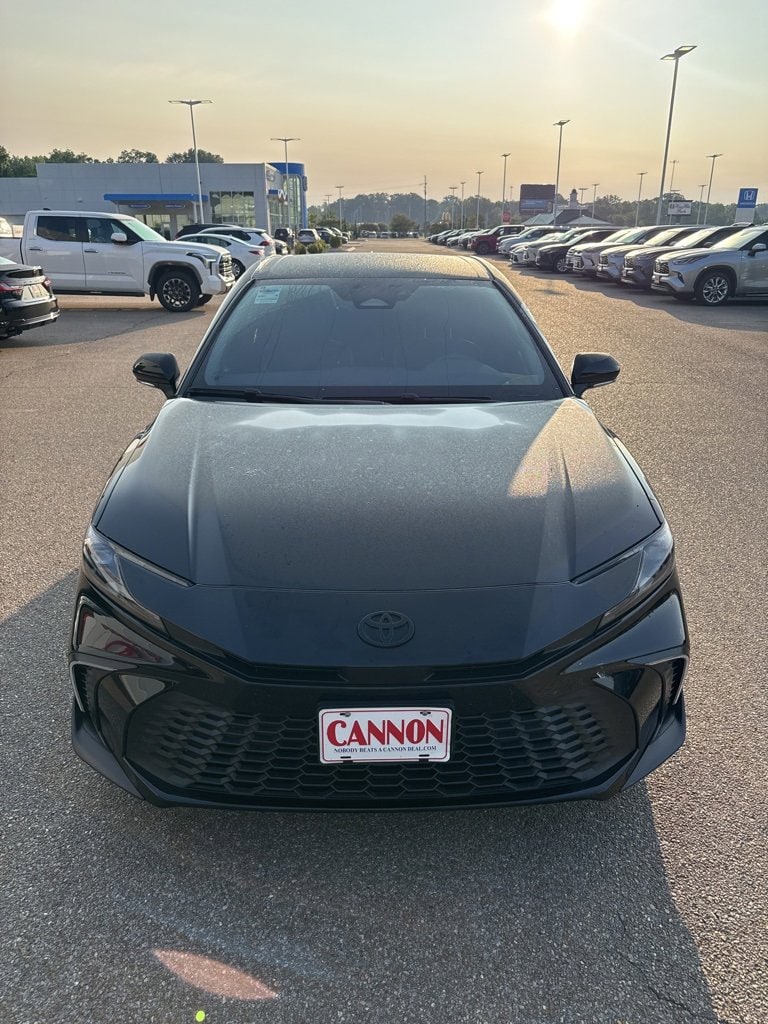 Used 2025 Toyota Camry SE with VIN 4T1DAACK8SU086313 for sale in Vicksburg, MS