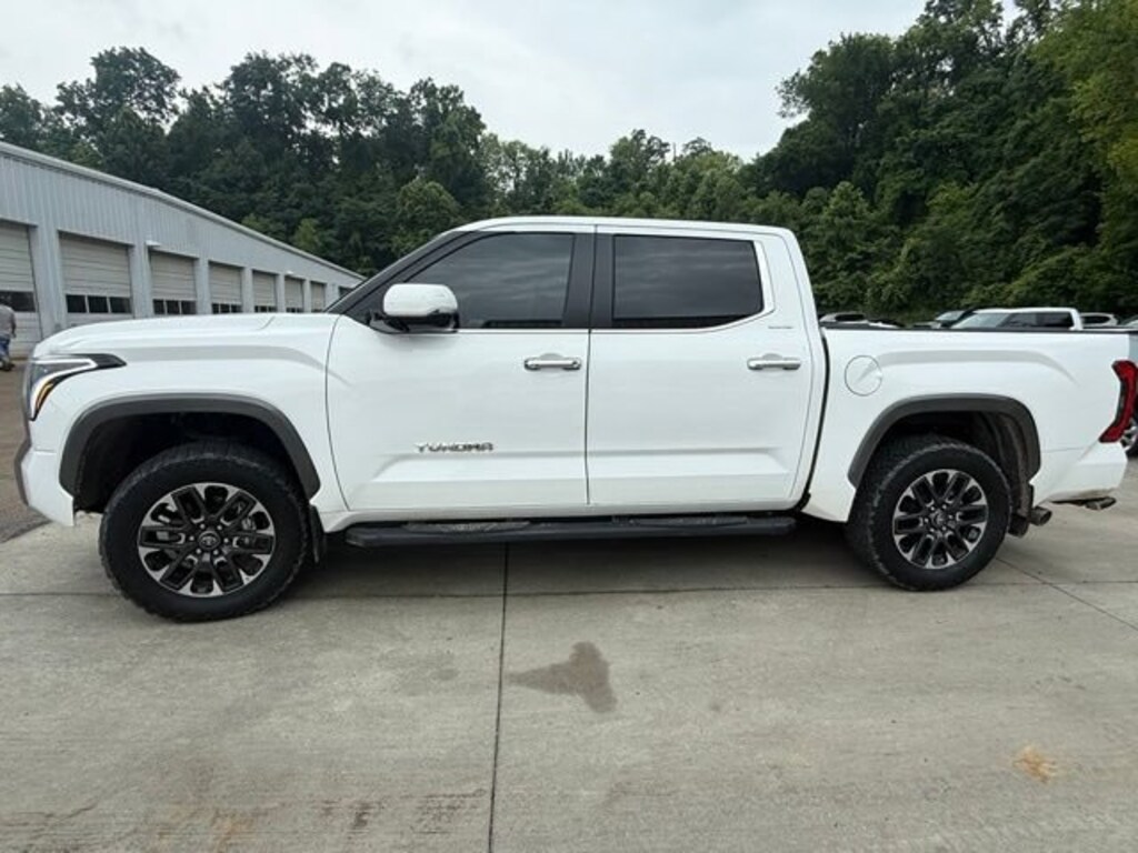 Used 2025 Toyota Tundra 4WD Limited Limited CrewMax 5.5 Bed