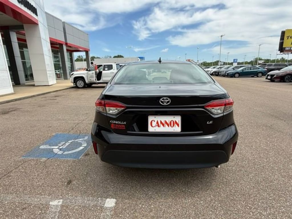 Used 2024 Toyota Corolla LE LE CVT