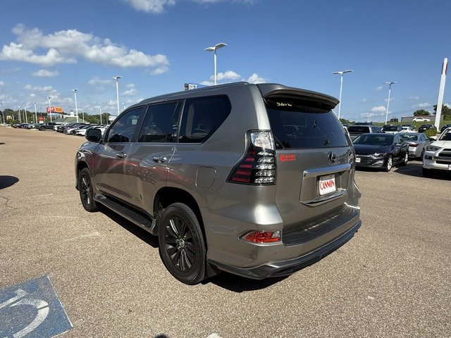 2023 Lexus GX 460 Premium photo 3