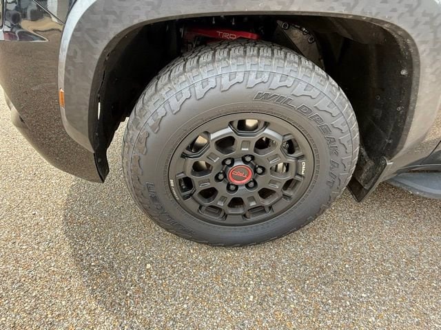 2024 Toyota Sequoia TRD Pro - Photo 9