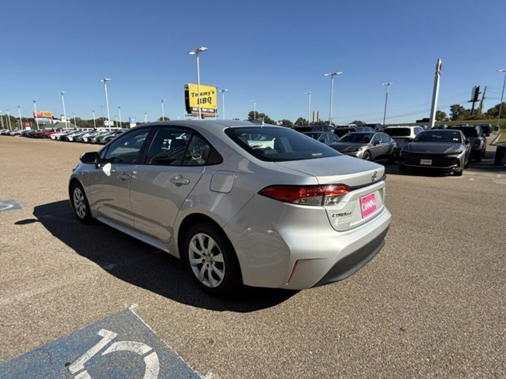 Used 2023 Toyota Corolla LE LE CVT