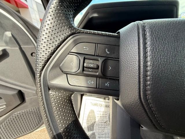 2024 Toyota Tacoma SR5 - Photo 15