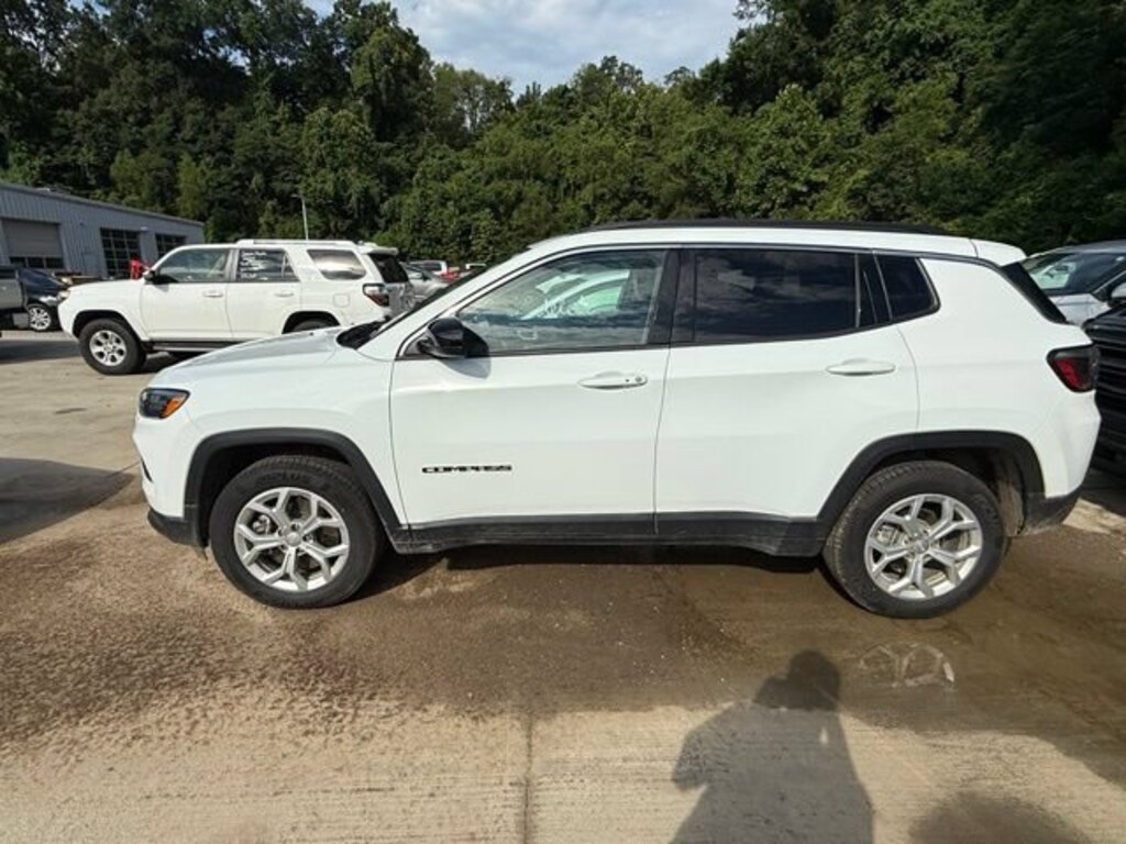 Used 2024 Jeep Compass Latitude Latitude 4x4
